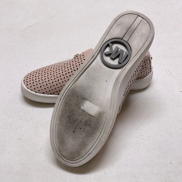 ๐HP๐Michael Kors Jem Olivia Blush Colored Laser Cut Loafers - Picture 7 of 12